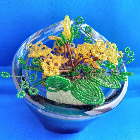 Vintage mid century art glass with handmade beaded flowers - Picture 5 of 6